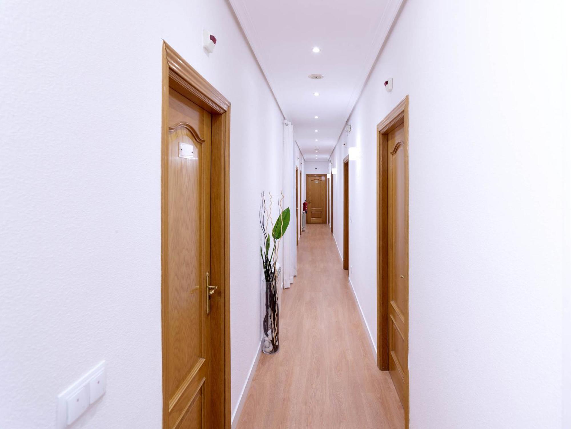 Hostal Bianco Мадрид Екстериор снимка